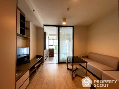 Condos for sale : 1-BR Condo at Ideo Sathorn-Wongwian Yai near BTS Wongwian Yai (ID 998513)
