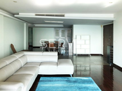 1 Bed 2 Baths High Fl. 25+ Good Location Close to BTS Chit Lom 600 m. / For Rent & For Sale-Urbana Langsuan