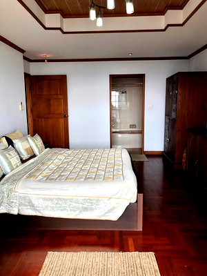 ขายคอนโด : ขาย คอนโด ปาร์ค บีช วิวทะเลเต็ม (s03-1688)