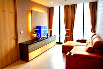 Condos for rent : Best view & Best Location 1 Bed Super High Fl. 35+ Directly connecting to BTS Phloen Chit / For Rent-Noble Ploenchit