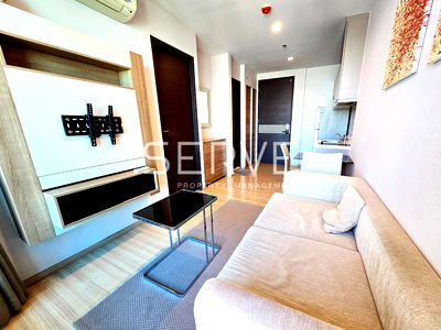 Condos for rent : 1 Bed 35.13 sq.m High Fl. 20+ Good View & Good Location BTS Saphan Taksin 340 m. at Rhythm Sathorn Condo / For Rent