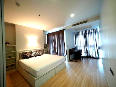 Condo for rent, Nusasiri Grand, 1 bedroom, spacious room 80 sq m, fully furnished. Ready to move in near BTS Ekkamai.