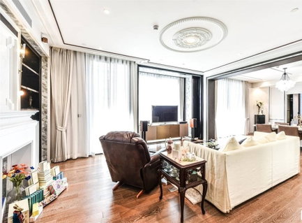 รูปภาพ LTHC9935&LTHC9936– Muniq Langsuan FOR RENT/SALE size 152 Sq. m. 2 beds 2 baths Near MRT Lumphini Station
