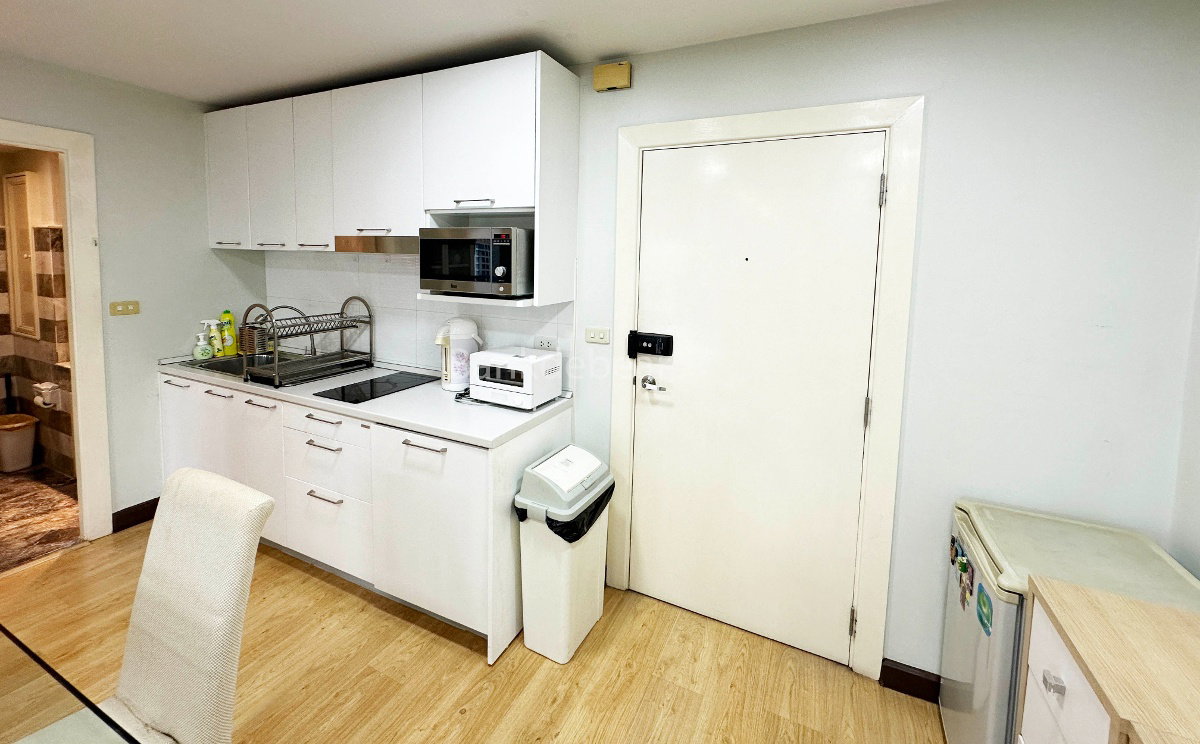 picture Condo for Rent (Silom Suite), 21 Fl., 1 Bed, 1 Bath, Next to BTS Saint Louis - 4/14
