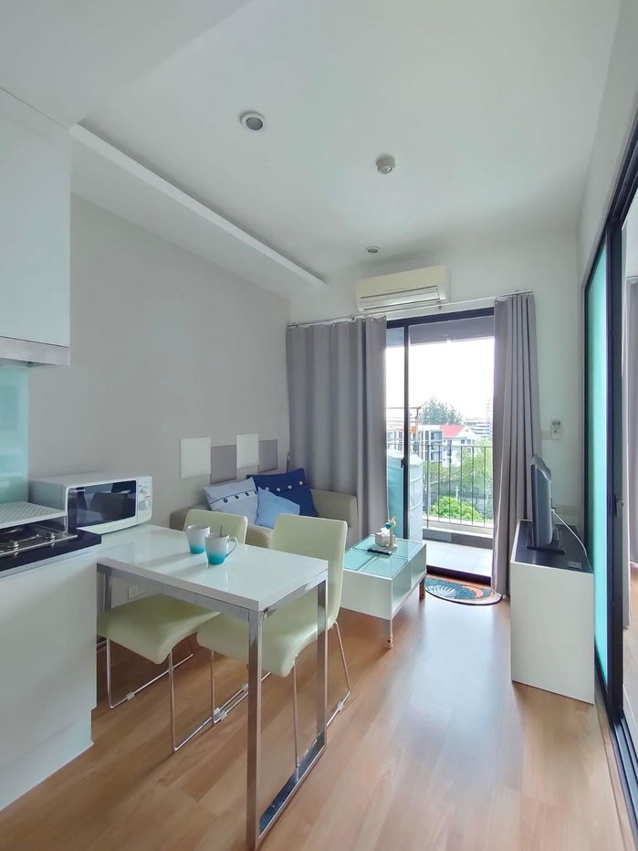 picture For rent The Nimman by Palmspring - 5/8