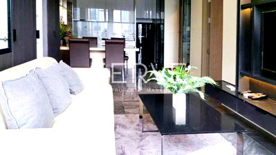คอนโดให้เช่า : Unique 1 Bed Unit with Unblock view of View High Fl. 20+ Next to BTS Phloen Chit / Condo For Rent-Noble Ploenchit (โนเบิล เพลินจิต)