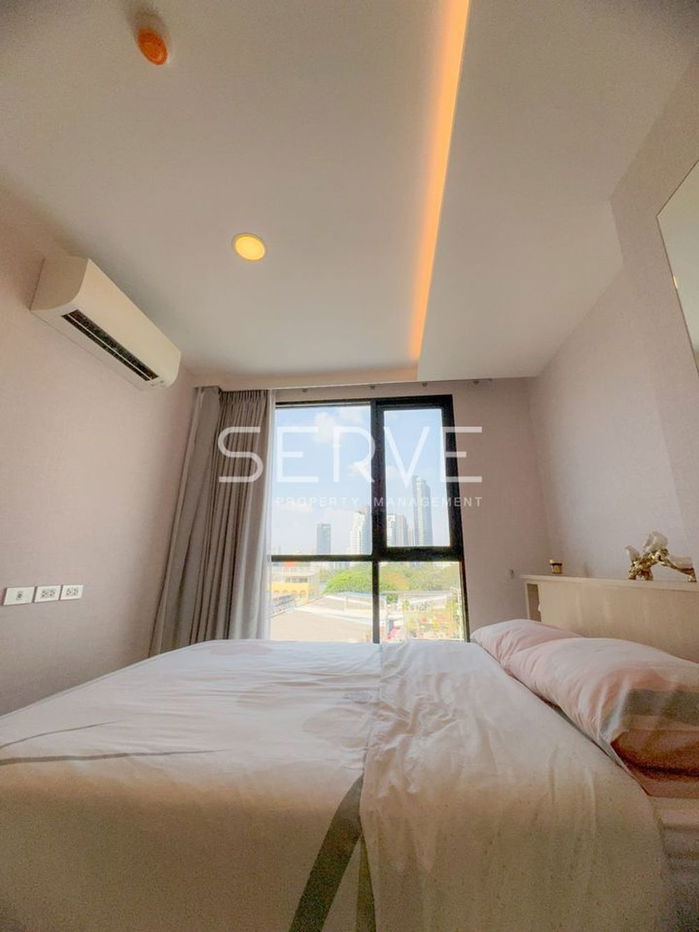 picture 1 Bed with Bathtub 36 sq.m. Large Room Good Location BTS Thong Lo 850 m. and Shuttle Bus to BTS-Vtara Sukhumvit 36 - 3/10