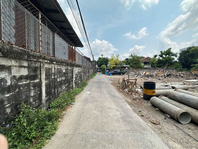 ขายที่ดิน 124.3 ตร.ว. เขตสาทร