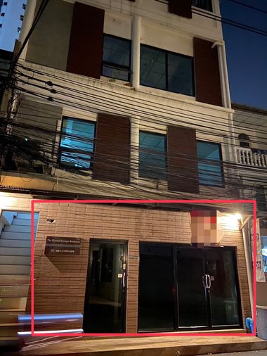 LTH9962 – Commercial FOR RENT in Sukhumvit 49 size 110 Sq. M. Near BTS Thonglo Station ONLY 120K/Month