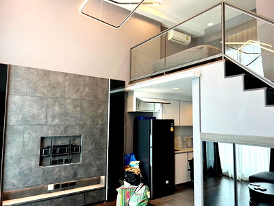 Condos for rent BTS Ekkamai : CEM103  C Ekkamai, Duplex 48 sqm. 42nd Floor 27,000 baht 064-959-8900