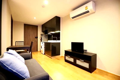 Condos for rent Big C Super Center Ratchadamri : MB4163 Altitude Samyan - Silom Beautiful room, complete with electrical appliances-furniture, convenient travel, ready to move in, next to Samyan MRT.