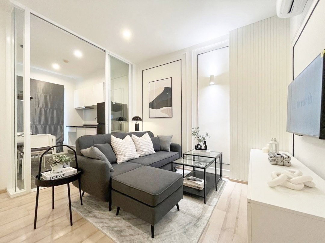 SALE!! THE BASE UPTOWN by Sansiri, corner room, pool view. The project is next to the bypass road, Lotus intersection, next to the ttb bank. - image 6