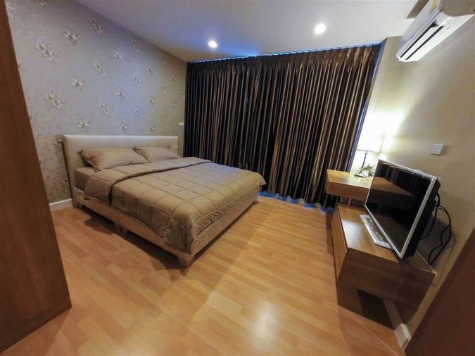<Please add Line with your number> Greenlake Condo, 2-story building, 2 large rooms, fully furnished!