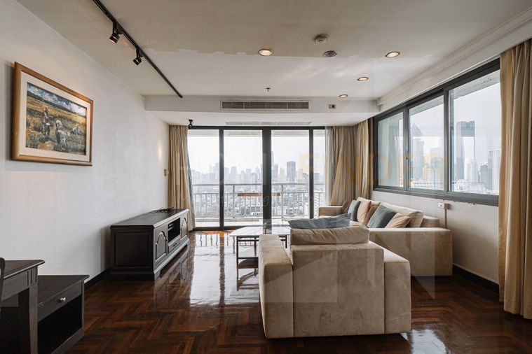 Lake Green 2 bedrooms, for sale