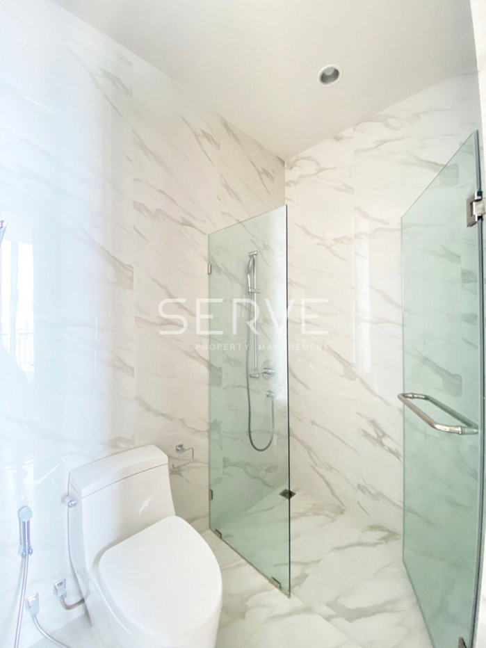 รูป Nice view 1 Bed Unit Super High Fl. 35+ Good Location  BTS Asok & MRT Sukhumvit / Condo For Rent-Noble BE19 (โนเบิล บี19) - รูปที่ 7/7