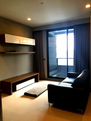 ขายคอนโด : ราคาต่ำกว่าตลาด - ขาย M Silom 1 ห้องนอน 51.7 ตรม. ชั้นสูงเฟอร์ครบ 