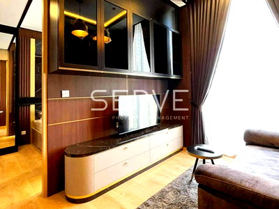 คอนโดให้เช่า : Modern Style 1 Bed Unit Good Location Close to BTS Asok & MRT Sukhumvit / Condo For Rent -Noble BE19