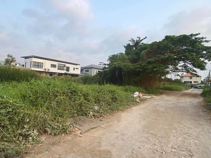 Land for sale, 1600 sq wah, Suan Luang