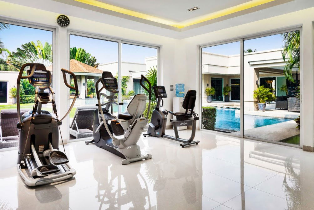 picture Private Pool Villa in Pattaya's most prestigious Mabprachan Lake   - 6/14