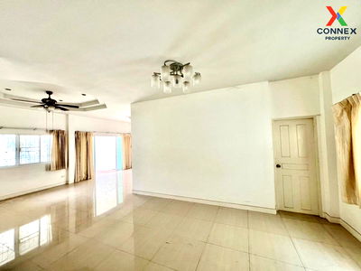 Houses for sale : For Sale House ,  Chalita 2 , Nong Pla Lai , Bang Lamung , Chon Buri , CX-94284 ✅ Live chat with us ADD LINE @connexproperty ✅ 