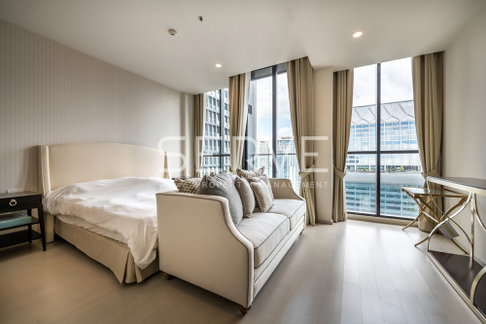 Studio with Partition High Fl. 25+ Good Location Directly connecting to BTS Phloen Chit / For Rent-Noble Ploenchit (โนเบิล เพลินจิต)