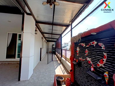 ทาวน์โฮม สถานีรถไฟฟ้าศูนย์ราชการเฉลิมพระเกียรติ : ขายทาวน์เฮ้าส์/ทาวน์โฮม  โกลเด้น ทาวน์ วิภาวดี-แจ้งวัฒนะ ห้องมุม ดอนเมือง เขต ดอนเมือง กรุงเทพ CX-93161 ✅ ทักไลน์ @connexproperty ตอบทันที ทีมงานมืออาชีพ ✅ 