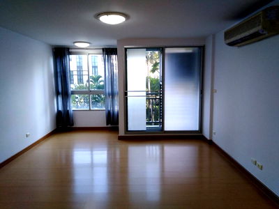 คอนโด เกตเวย์ เอกมัย : P-136157 ต้องการขายห้องเปล่า คอนโด พลัส 67 Phra Khanong Nuea, Watthana, Bangkok Line Id: @easythaihome 085-592-2897