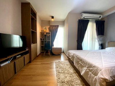Condos for sale : Condo for sale, Chapter One The Campus Ladprao 1, Chapter One The Campus Ladprao 1, near MRT Phahon Yothin Station and Union Mall, about 200 meters.