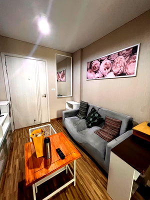 Condos for rent Bang Bua Thong Nonthaburi : Condo for rent, The Iris Bang Yai, 1st floor, has balcony, ready to move in, near Central Westgate and Khlong Bang Phai Station.