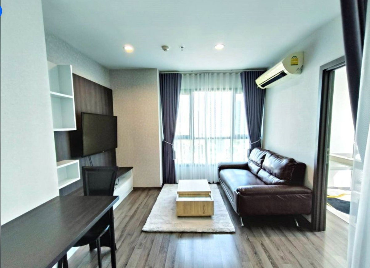 for rent The Base Park West. 2beds 49sqm. Line id: @pfagent