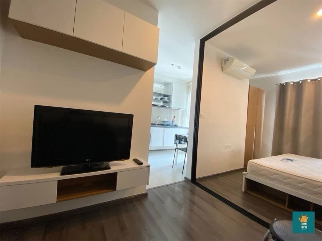 รูป Rent The Base Park West 26 ตรม. เฟอร์ครบ 10,000 บาท - รูปที่ 1/10
