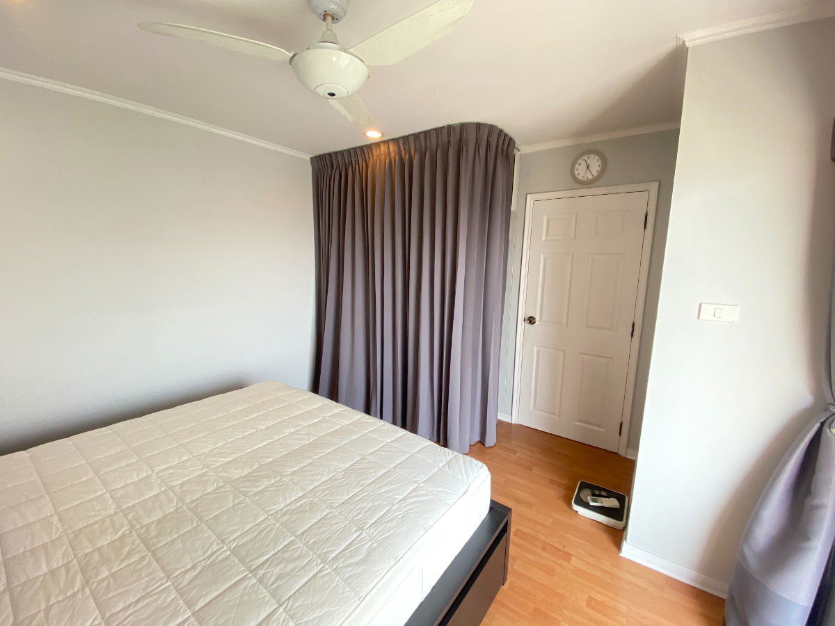 picture LP44200  Lumpini Ram44, 64 sqm. 14Fl. 2beds 20,000 baht Line : @p2nproperty - 9/19