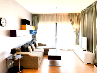 Condos for rent : Modern 1 Bed with Fully furnished Good Location BTS Ekkamai   @ Noble Reveal