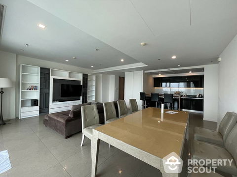3-BR Condo at The River Condominium near BTS Saphan Taksin (ID 515152)