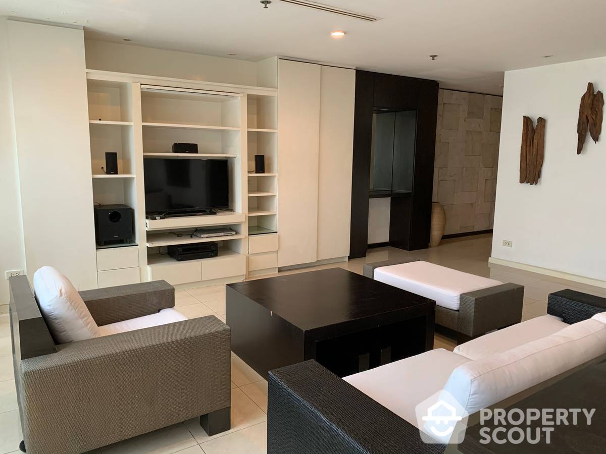 picture 3-BR Condo at Kiarti Thanee City Mansion Condominium near MRT Phetchaburi (ID 399894) - 2/16