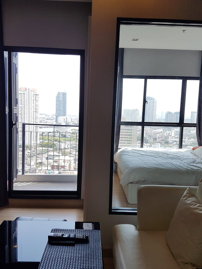 picture For rent URBANO ABSOLUTE SATHORN – TAKSIN (E011) - 1/10