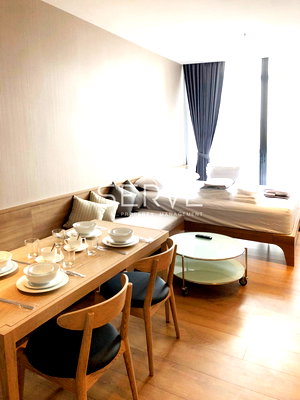 ขายคอนโด : Studio Homey Style on High Fl, 15+ Close to BTS Phrom Phong and The Emporium  / Condo for Rent -Park 24