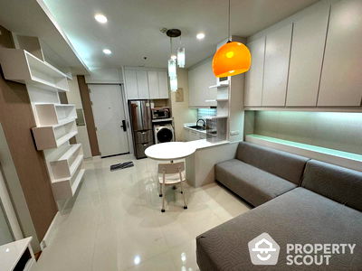 Condos for sale : 2-BR Condo at Baan Klang Krung Siam-Pathumwan Condominium near BTS Ratchathewi (ID 1501735)