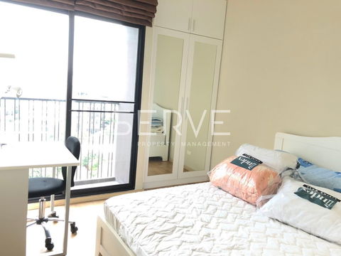 Cozy Style Corner Room 2 Bed with Bathtub BTS Ekkamai / Condo For Rent-Noble Reveal