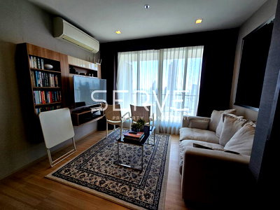 ขายคอนโด : 2 Beds with Bathtub  66.37 sq.m. Super High Fl. 35+ Good Location BTS Saphan Taksin 340 m. /For Sale-Rhythm Sathorn