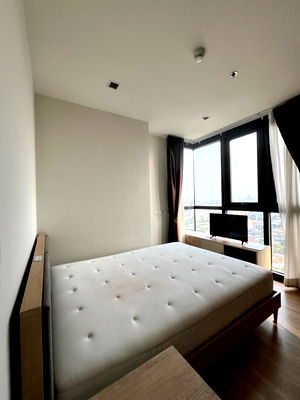 เช่าคอนโด รร.สิงคโปร์ อินเตอเนชั่นแนล กรุงเทพฯ (เอสไอเอสบี) : ให้เช่า 📍The Base Garden Rama 9 ห้องมุม🔰Line : p.ppry