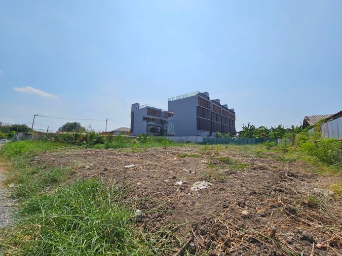 ขาย ที่ดิน 180 ตร.วา ซอยพัฒนาการ 96 เข้าจากถนนพัฒนาการเพียง 350 เมตร