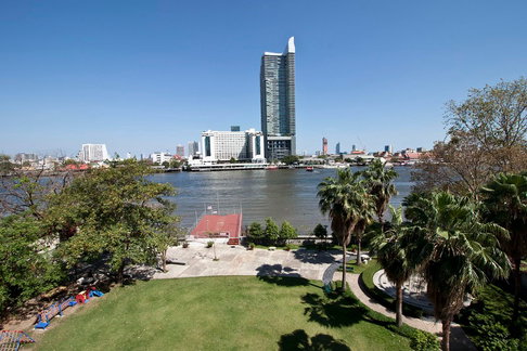 Condo for sale Supalai River Place, size 103 sq m, 2 bedrooms, has parking and private rooftop garden, fully furnished, opposite Asiatique : SL23S-011 
