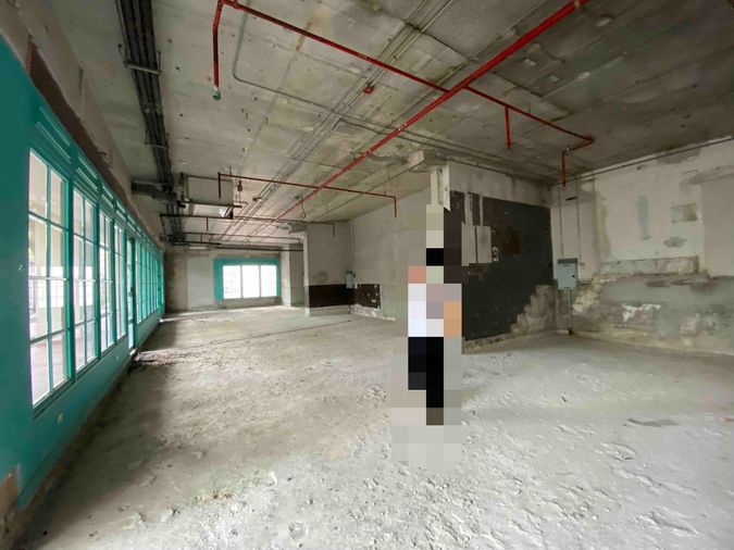 LTH10184– Commercial FOR RENT in Athenee Residence size 165 Sq.m. Near BTS Ploenchit Station ONLY 330K/Month