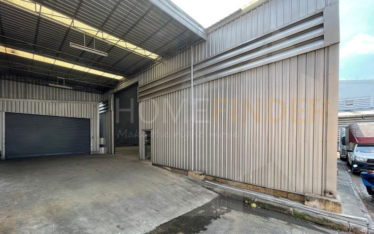 Factory in Phutthamonthon Sai 4 Road studio, for rent