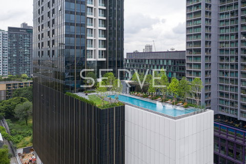 Corner Room 2 Beds with Bathtub High Fl. 15+ Good Location Next to BTS Thong Lo 20 m. / For Sale-The ESSE Sukhumvit 36