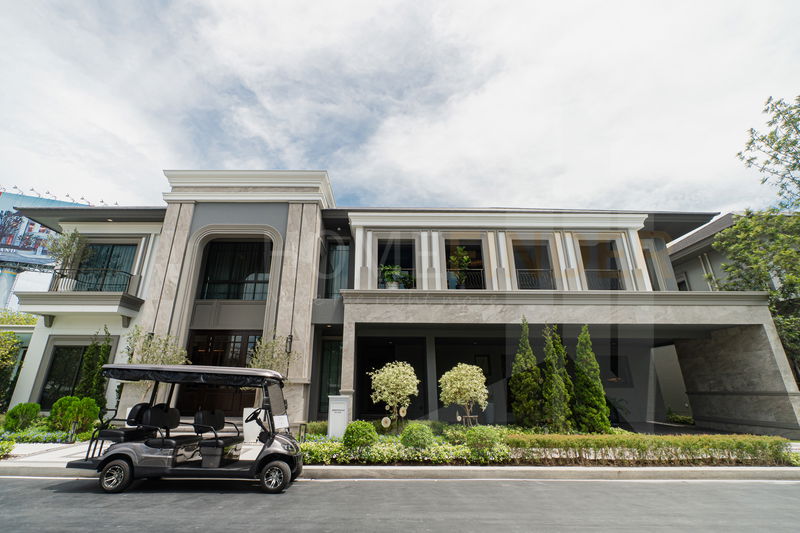 ขายบ้านเดี่ยว : Grand Bangkok Boulevard State Bangna 5 bedrooms, for sale