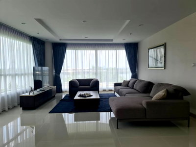 Condos for rent : Supalai Riva Grande. 3bed 284sqm. Line id: @pfagent