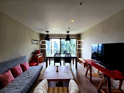 Condos for sale : Studio with Bathtub Fully furnished Good Location BTS Thong Lo 2.1 km. / Condo For Sale-Noble Solo