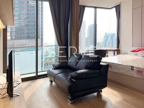 1 Bed with Partition 36.4 sq.m. Good View & Condo Close to BTS Chong Nonsi 350 m. / For Rent-Ashton Silom